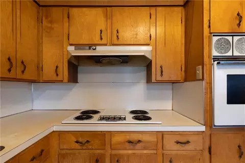 Kitchen - 31 Mill St, Cave Spring, GA 30124 photo 4 of 4