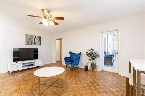 300 W Peachtree 8c, Atlanta, GA 30308