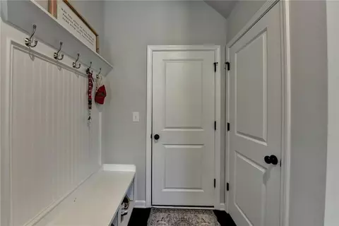 Entry Way - 3173 Lowell Rd, Bethlehem, GA 30620 photo 4 of 8