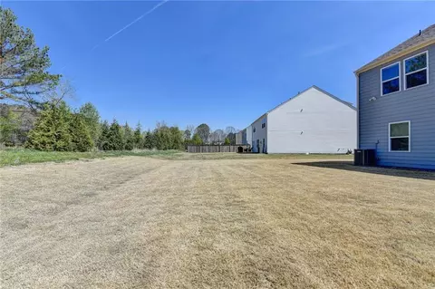 Exterior - 3173 Lowell Rd, Bethlehem, GA 30620 photo 6 of 9