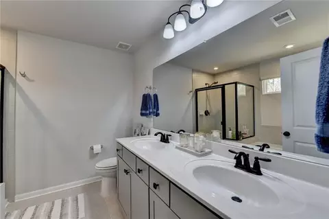 Bath - 3173 Lowell Rd, Bethlehem, GA 30620 photo 3 of 5