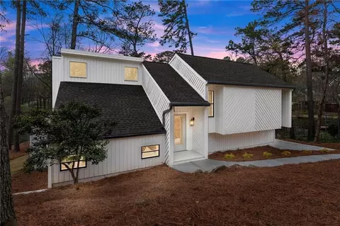 1915 Annwicks Dr, Marietta, GA 30062