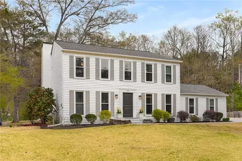 211 Creekside Ct SE, Marietta, GA 30067