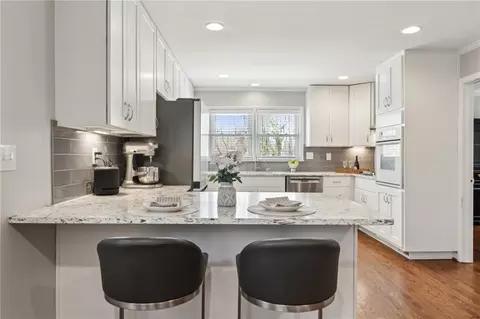 3250 N Embry Cir, Chamblee, GA 30341 photo 4