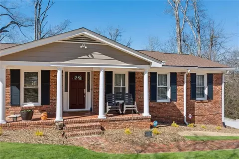 3250 N Embry Cir, Chamblee, GA 30341 photo 10