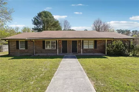 33 Paige St, Cartersville, GA 30121