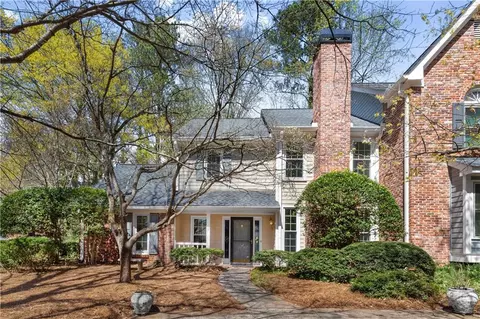165 River Ridge Ln, Roswell, GA 30075