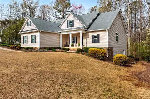 35 Faraday Dr, Douglasville, GA 30134