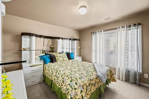 Bedroom - 1650 Daniel Park Dr, Dacula, GA 30019 photo 4 of 6