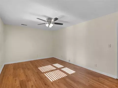 Living - 134 Glen Echo Dr, Jackson, GA 30233 photo 7 of 7