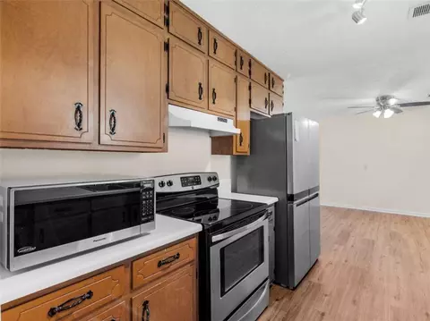 Kitchen - 134 Glen Echo Dr, Jackson, GA 30233 photo 4 of 4