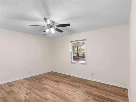 Bedroom - 134 Glen Echo Dr, Jackson, GA 30233 photo 5 of 10