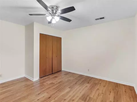 Bedroom - 134 Glen Echo Dr, Jackson, GA 30233 photo 6 of 10