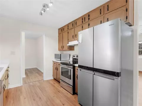 Kitchen - 134 Glen Echo Dr, Jackson, GA 30233 photo 1 of 4