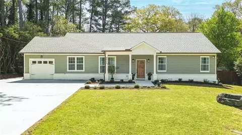 4924 Maurice Dr NW, Lilburn, GA 30047