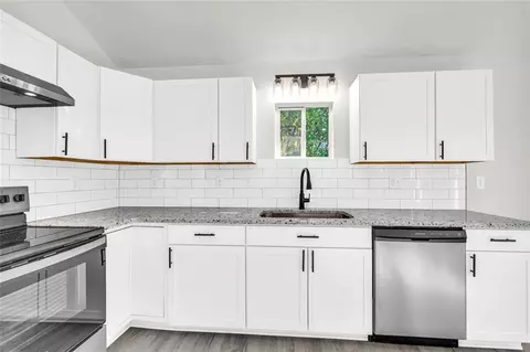 Kitchen - 445 S Broad St, Toccoa, GA 30577 photo 1 of 1