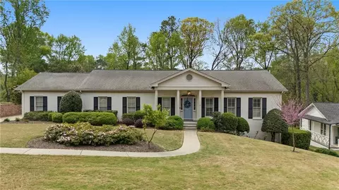 1724 Ridge Valley Ct NW, Atlanta, GA 30327