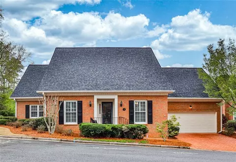 5 Downshire Ln, Decatur, GA 30033