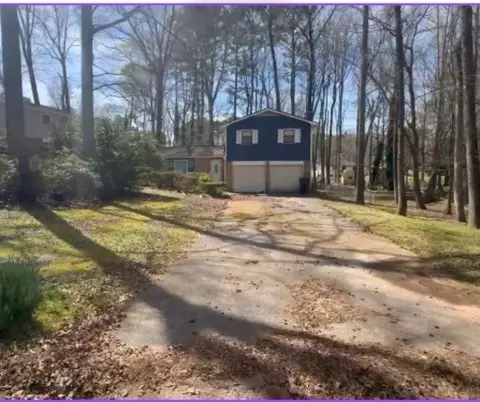 2943 E Howell Dr, Lawrenceville, GA 30044