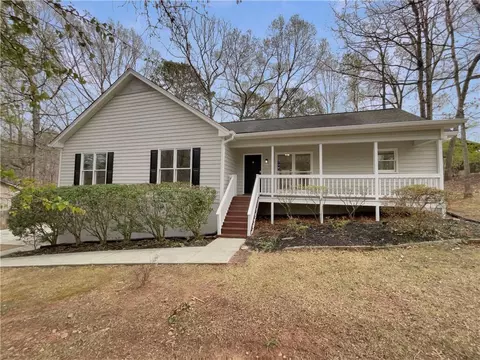 87 Leaf Lake Dr, Suwanee, GA 30024