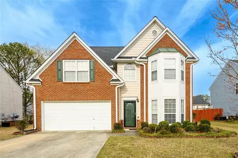 3230 Wrenwood Ct, Loganville, GA 30052