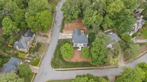 1945 Wenlok Trl NE, Marietta, GA 30066