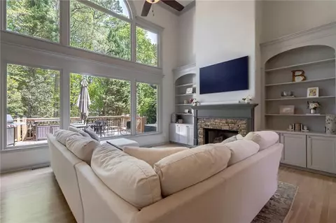 Living - 320 N Drew Ct, Duluth, GA 30097 photo 2 of 4