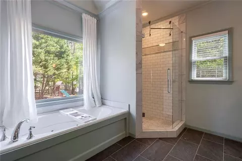Bath - 320 N Drew Ct, Duluth, GA 30097 photo 3 of 9