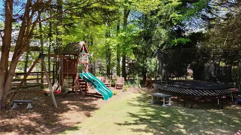 Exterior - 320 N Drew Ct, Duluth, GA 30097 photo 44 of 47