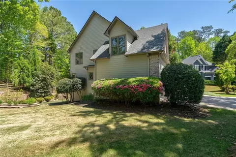 Exterior - 320 N Drew Ct, Duluth, GA 30097 photo 24 of 47
