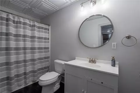 Bath - 320 N Drew Ct, Duluth, GA 30097 photo 9 of 9