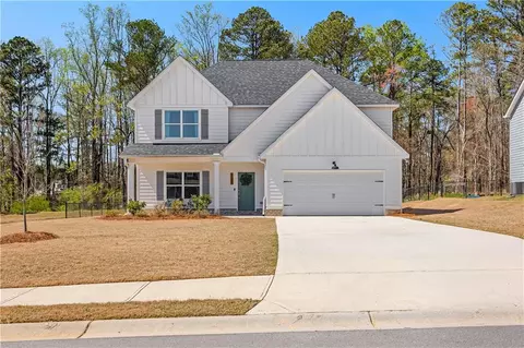 137 Springwood Dr, Carrollton, GA 30117