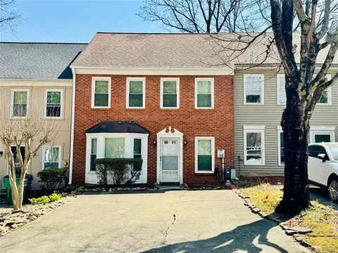 1361 Old Virginia Ct SE, Marietta, GA 30067