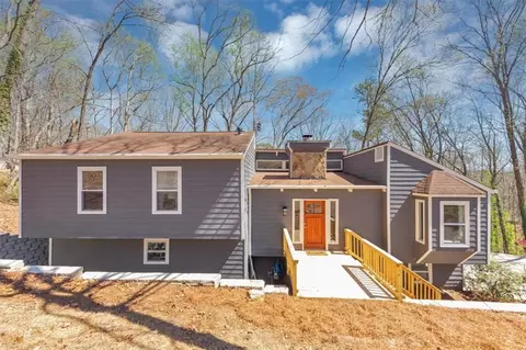 980 Pine Grove Pointe Dr, Roswell, GA 30075
