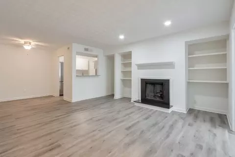 320 Park Ridge Cir, Marietta, GA 30068