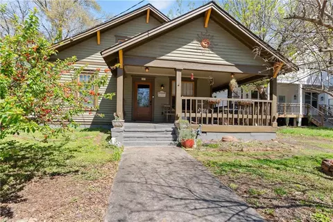 857 Dill Ave SW, Atlanta, GA 30310