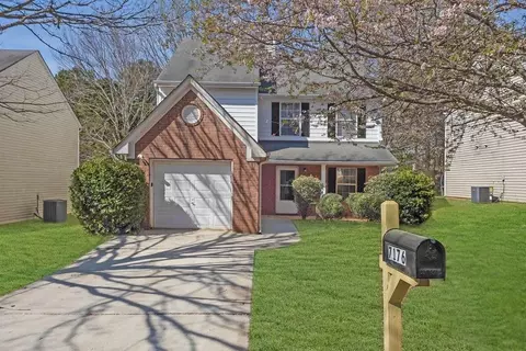 7176 Ravenwood Ln, Lithonia, GA 30038