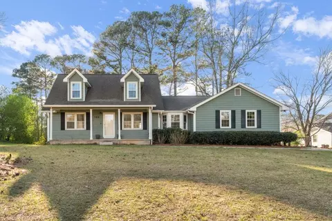 384 Thigpen Rd, Newnan, GA 30263