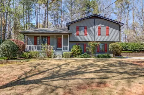 3165 Village Glen Trl, Snellville, GA 30039