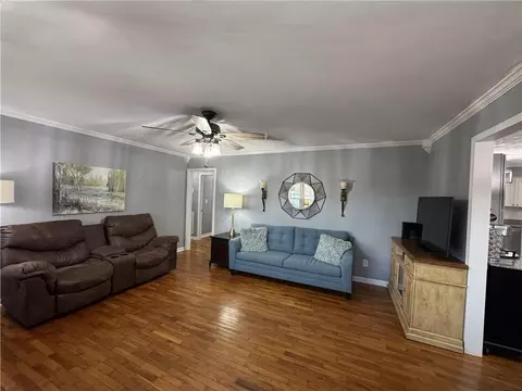 Living - 1031 E Hermitage Rd NE, Rome, GA 30161 photo 3 of 4