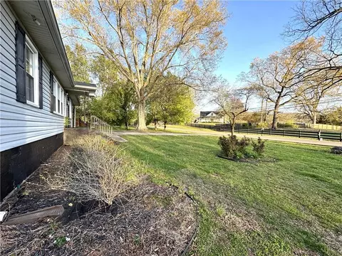Exterior - 1031 E Hermitage Rd NE, Rome, GA 30161 photo 4 of 23
