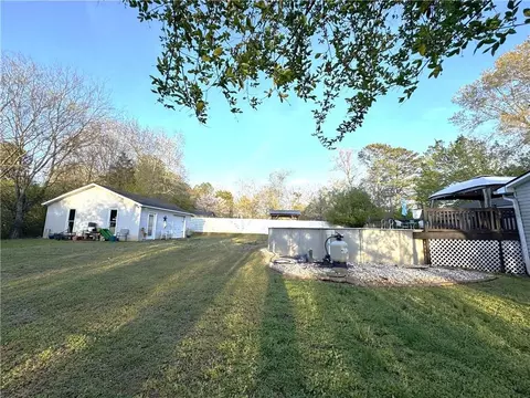 Exterior - 1031 E Hermitage Rd NE, Rome, GA 30161 photo 21 of 23