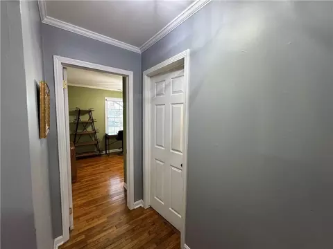 Entry Way - 1031 E Hermitage Rd NE, Rome, GA 30161 photo 4 of 4