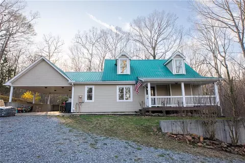 98 Deer Walk, Talking Rock, GA 30175