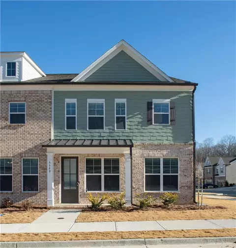 5529 Leyland Dr, Flowery Branch, GA 30542