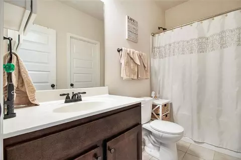Bath - 345 Mango Ct, Mcdonough, GA 30253 photo 1 of 2