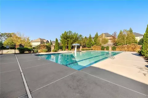 Exterior - 345 Mango Ct, Mcdonough, GA 30253 photo 9 of 10