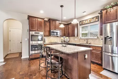 Kitchen - 345 Mango Ct, Mcdonough, GA 30253 photo 2 of 3