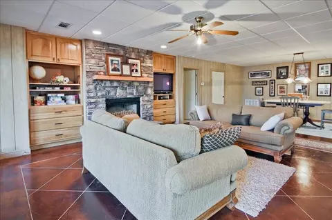 Living - 175 Fairview Ct, Jasper, GA 30143 photo 5 of 6