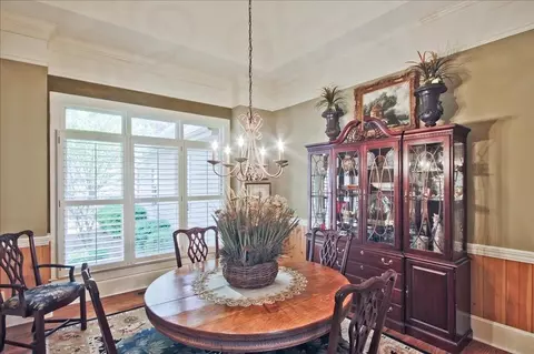 Dining - 175 Fairview Ct, Jasper, GA 30143 photo 3 of 10